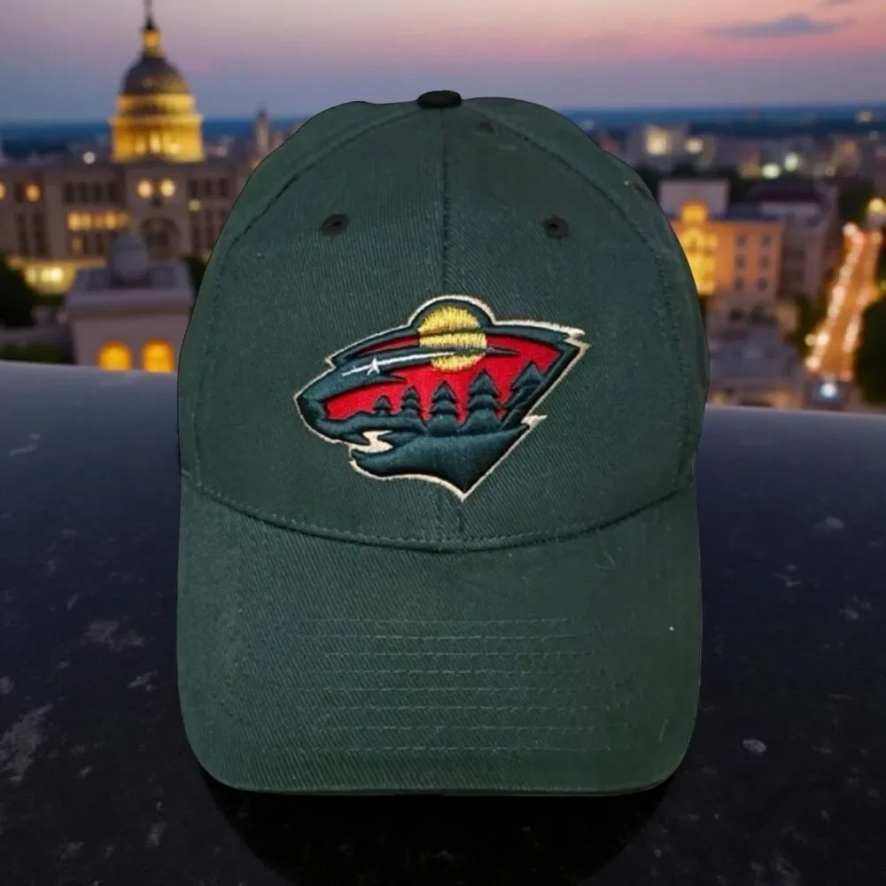 NWOT MINNESOTA WILD Fan Favorite Embroidered Logo Adjustable Back Hat
